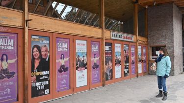 Litigio legal y una causa de desalojo envuelven al teatro La Baita de Bariloche