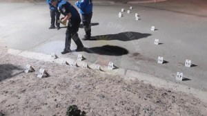 Los imputaron por dispararle 65 veces a un grupo de personas en Neuquén