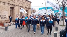 Imagen de Paritaria en Río Negro: UPCN y Asspur se movilizaron y Provincia minimiza el impacto