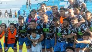 Sol de Mayo se salvó del descenso y sigue en carrera en el Federal A