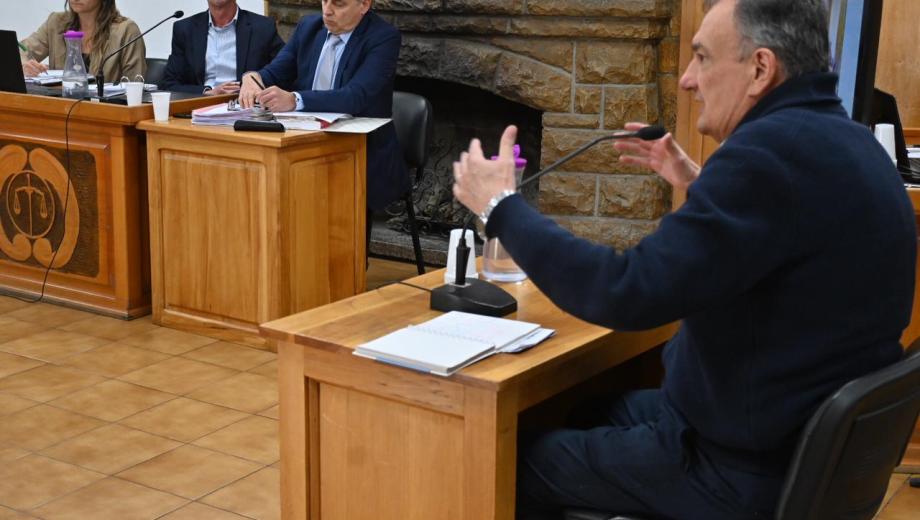 El exintendente de Bariloche Gustavo Gennuso negó los hechos que le atribuye la fiscalía. (foto Alfredo Leiva)