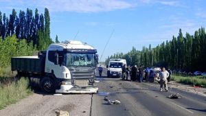 Triple choque frontal sobre la Ruta 151, en el ingreso a Cipolletti: un conductor terminó herido