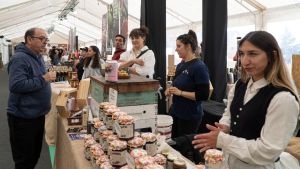 Bariloche a la Carta: abrió la feria que conjuga sabores y productos novedosos de la región