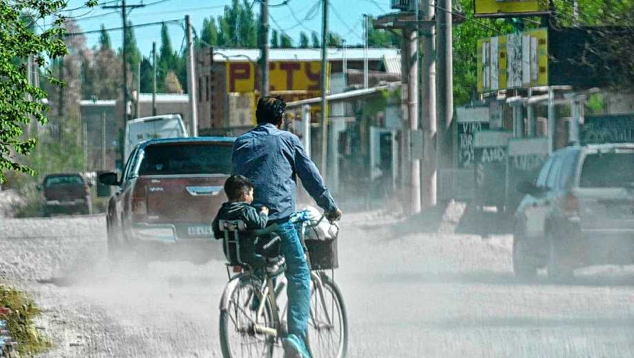 En Las Perlas, distante a 17 kilómetros, buscan regularizar para avanzar. Foto: Matías Subat. 