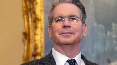 Estados Unidos refuerza el apoyo a Argentina: compra de pesos y plan de 40.000 millones de dólares