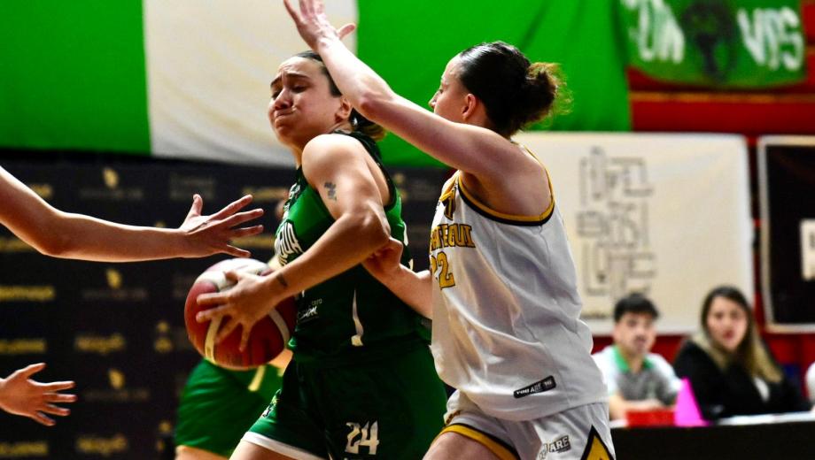 Rocío Bereilh la rompió en el Ruca Che y terminó con 25 en la victoria de Biguá. (Fotos Matías Subat)