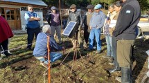 Imagen de Boyeros solares: energía limpia para potenciar la ganadería en la Patagonia Norte