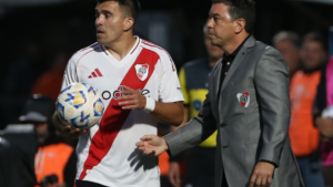 Gallardo apuntó contra el Huevo Acuña luego de la caída de River en Rosario: «Tiene que…»