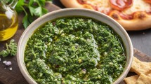 Imagen de Cómo hacer chimichurri para pizza : la receta con pocos ingredientes