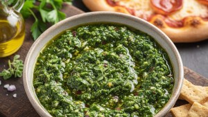 Cómo hacer chimichurri para pizza : la receta con pocos ingredientes