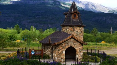 La capilla de las cartas enterradas: el secreto de amor que floreció en El Bolsón