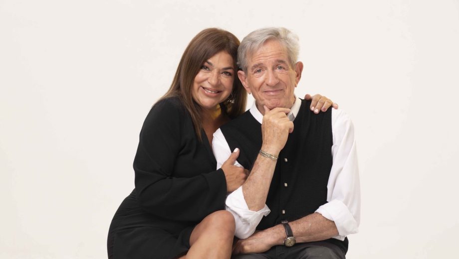 Claribel Medina y Pablo Alarcón, una ex pareja en la vida real  que se reencuentra en escena para dar vida a una expareja con muchos puntos en común.