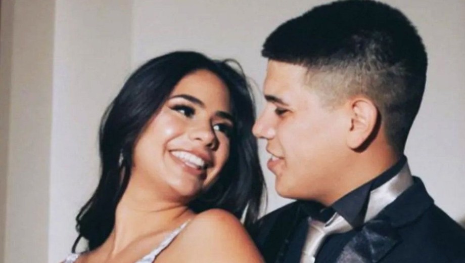 Daniela Celis junto a Thiago Medina. 