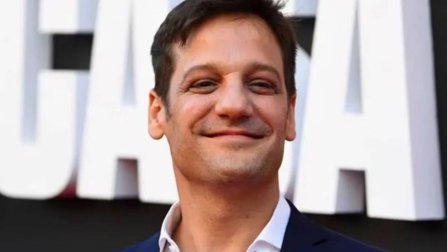 Rodrigo de la Serna en Bariloche por una serie de Netflix. 