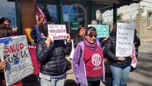 Suman tres denuncias por violencia de género y laboral contra el director del hospital de Bariloche