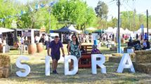 Imagen de ¡Atención! Abren convocatoria para participar del Festival de la Sidra 2025: ¿tenés food truck en Roca?, mirá cómo anotarte