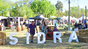 ¡Atención! Abren convocatoria para participar del Festival de la Sidra 2025: ¿tenés food truck en Roca?, mirá cómo anotarte