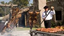 Imagen de ¡Es de Argentina! El pequeño pueblo donde el asado criollo es cultura y la tranquilidad, un estilo de vida