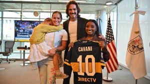 Simone Biles en Argentina: los motivos de su visita y el encuentro con Edinson Cavani