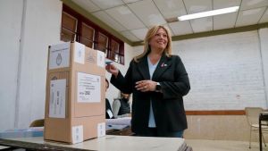De conductora a diputada: quién es Karina Maureira, la candidata electa de La Neuquinidad
