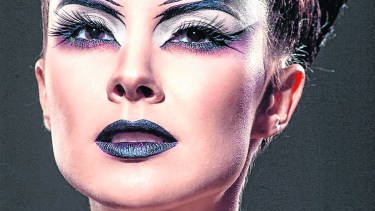 ¿Cómo lograr un make up futurista?