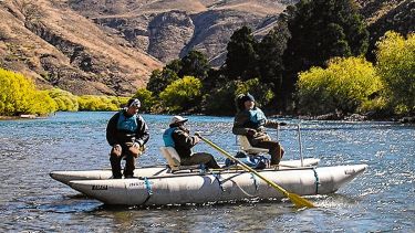 Comenzó la temporada de pesca deportiva en Bariloche: dónde, cómo y con qué modalidades disfrutarla