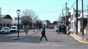 Aniversario de Sierra Grande: el comercio muestra señales de reactivación