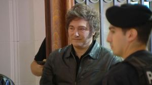 Elecciones 2025 | El presidente Javier Milei votó acompañado de Karina Milei y un gran operativo de seguridad