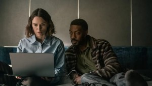 Netflix: de qué trata “La mujer del camarote 10”, el thriller psicológico que lidera el ranking