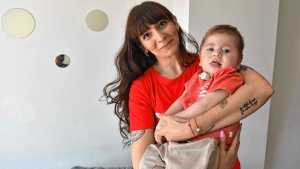 Felipe, el bebé de Neuquén que fue trasplantado del corazón, recibió el alta y celebró el Día de la Madre