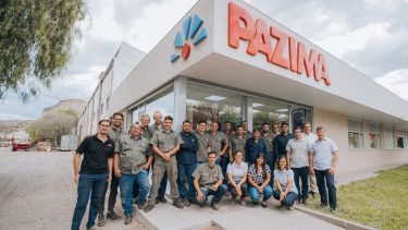 Nacieron en el auge frutícola del Alto Valle y hoy van rumbo a exportar máquinas para cosechar palta