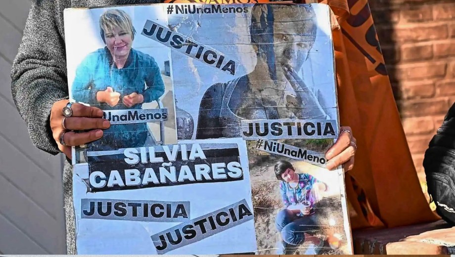 El acusado por el femicidio de Silvia Cabañares seguirá en prisión preventiva hasta febrero de 2026, por decisión judicial.
