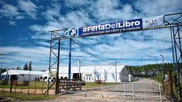 Feria del Libro 2025 en Roca: lectura, charlas y muchos stands, las actividades confirmadas para este jueves