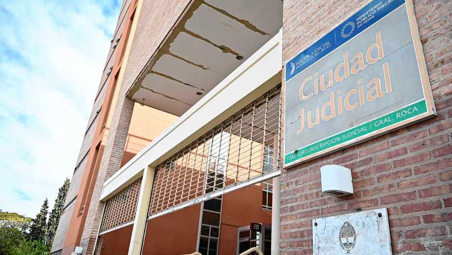 En los tribunales de Roca hay un concurso abierto para un juzgado civil. (Foto: Juan Thomes)