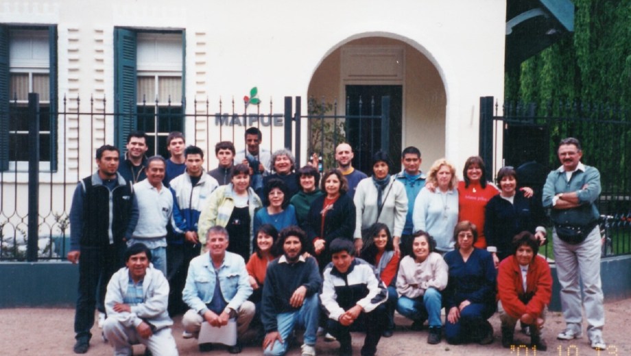 Cientos de vecinos pasaron por las aulas de la casa histórica del  Parque Rosauer, en  Cipolletti. Foto: Gentileza.
