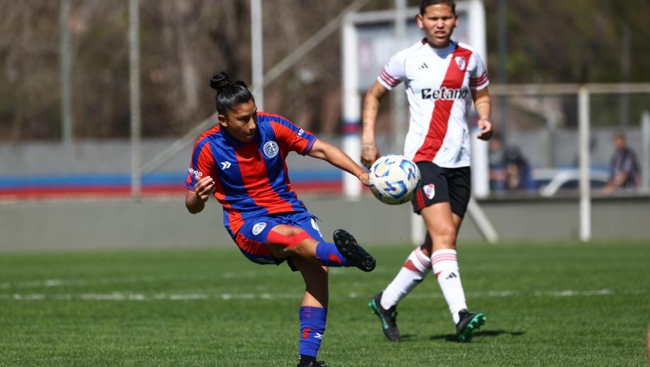 Karen Puentes, la oriunda de Rincón de los Sauces que sueña con la Copa Libertadores.