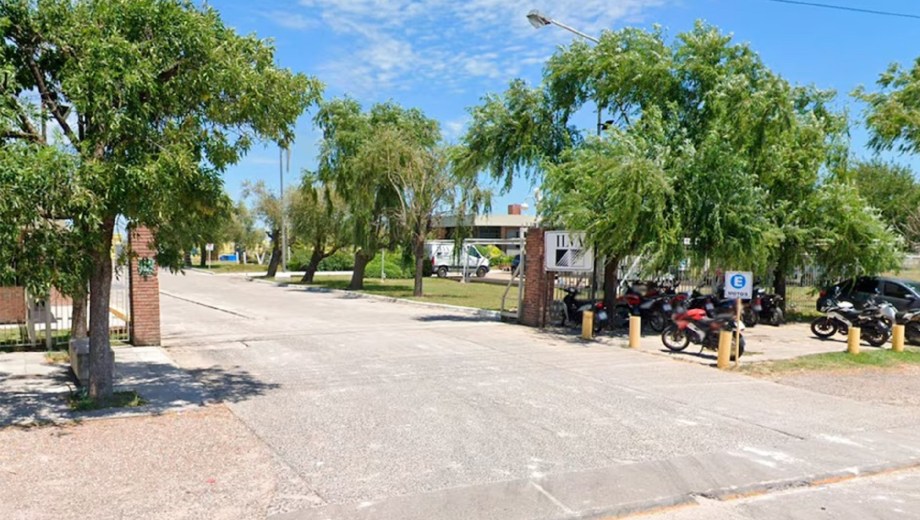 300 empleados reclaman indemnizaciones tras el cierre de una fábrica. Foto: gentileza.