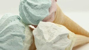 Anmat prohibió el producto «Copito de Nieve»: qué pasó con los heladitos secos que podrían ser peligrosos