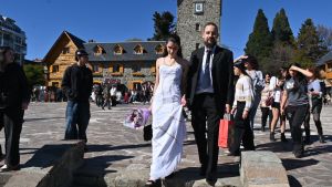 Las parejas volvieron a casarse en el Centro Cívico de Bariloche
