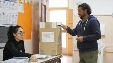 Andrés Blanco luego de emitir su voto en Neuquén: “La izquierda va a estar siempre en las calles”