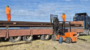 Modernización clave del Tren Patagónico: llegaron los rieles para mejorar el tramo Viedma–Bariloche