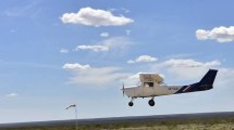 Imagen de Regina vuelve a tener escuela de vuelo: el Aeroclub incorpora un nuevo avión Cessna 150