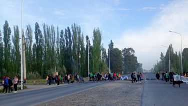 Levantaron el corte de la Ruta 7 en Centenario: el reclamo de ATE Salud que complicó el tránsito este jueves