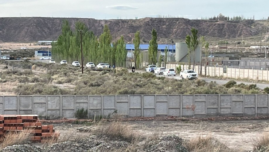 Encuentran el cuerpo de una mujer en Neuquén: "Está a la orilla de un canal, vestida" (Gentileza).