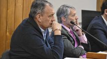 Imagen de Gustavo Gennuso guardó silencio en la apertura del juicio por Techo Digno en Bariloche