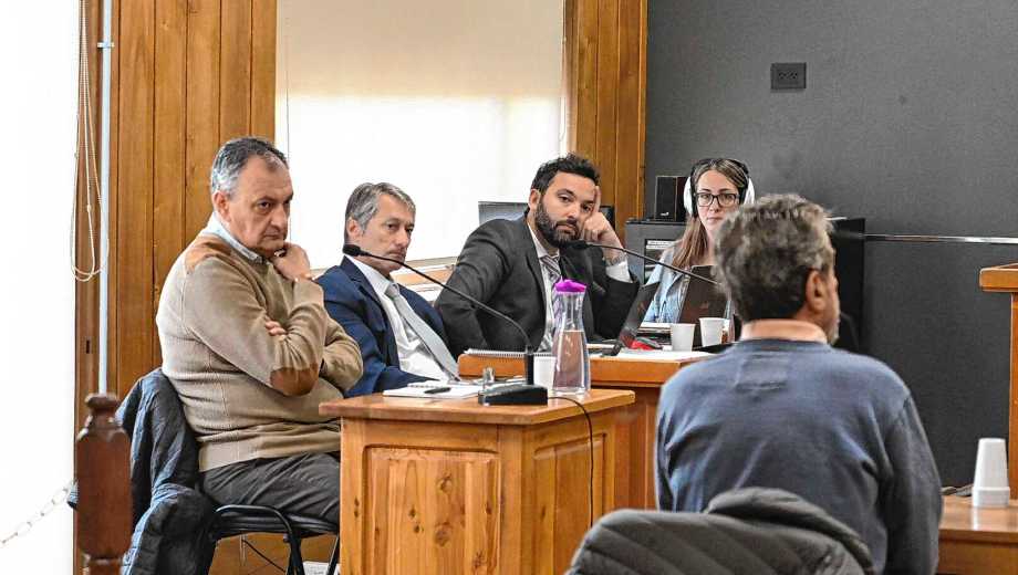 Seis testigos se presentaron en la segunda jornada del juicio contra el exintendente de Bariloche Gustavo Gennuso. Foto: Chino Leiva