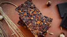 Imagen de Barritas de cereal de chocolate: la receta casera fácil que necesitás probar