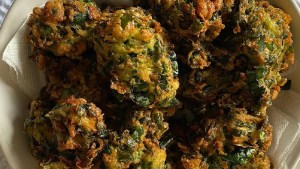 Buñuelos de acelga en 10 minutos: ricos y súper económicos