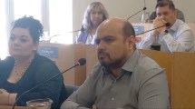 Imagen de Zapala: una renuncia le mete presión al intendente para que revea el homenaje al Ejército