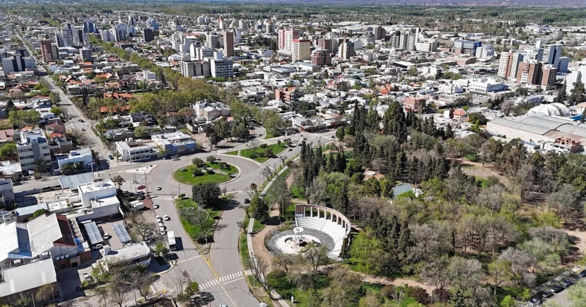 Cipolletti licitará obra pluvial en calle Mengelle para prevenir anegamientos